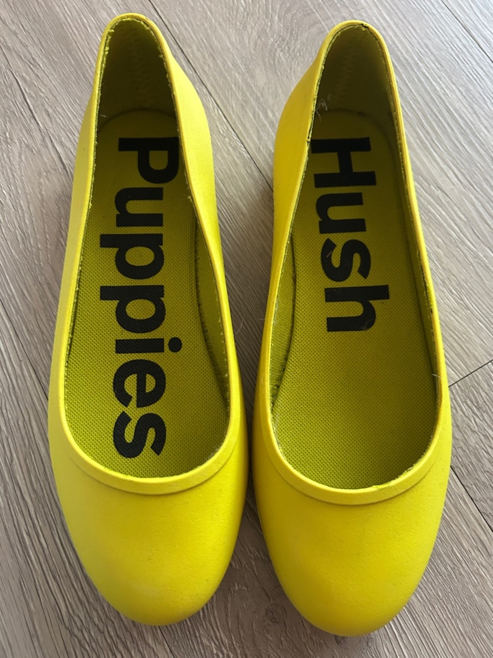 Brite Pops yellow rubber flats